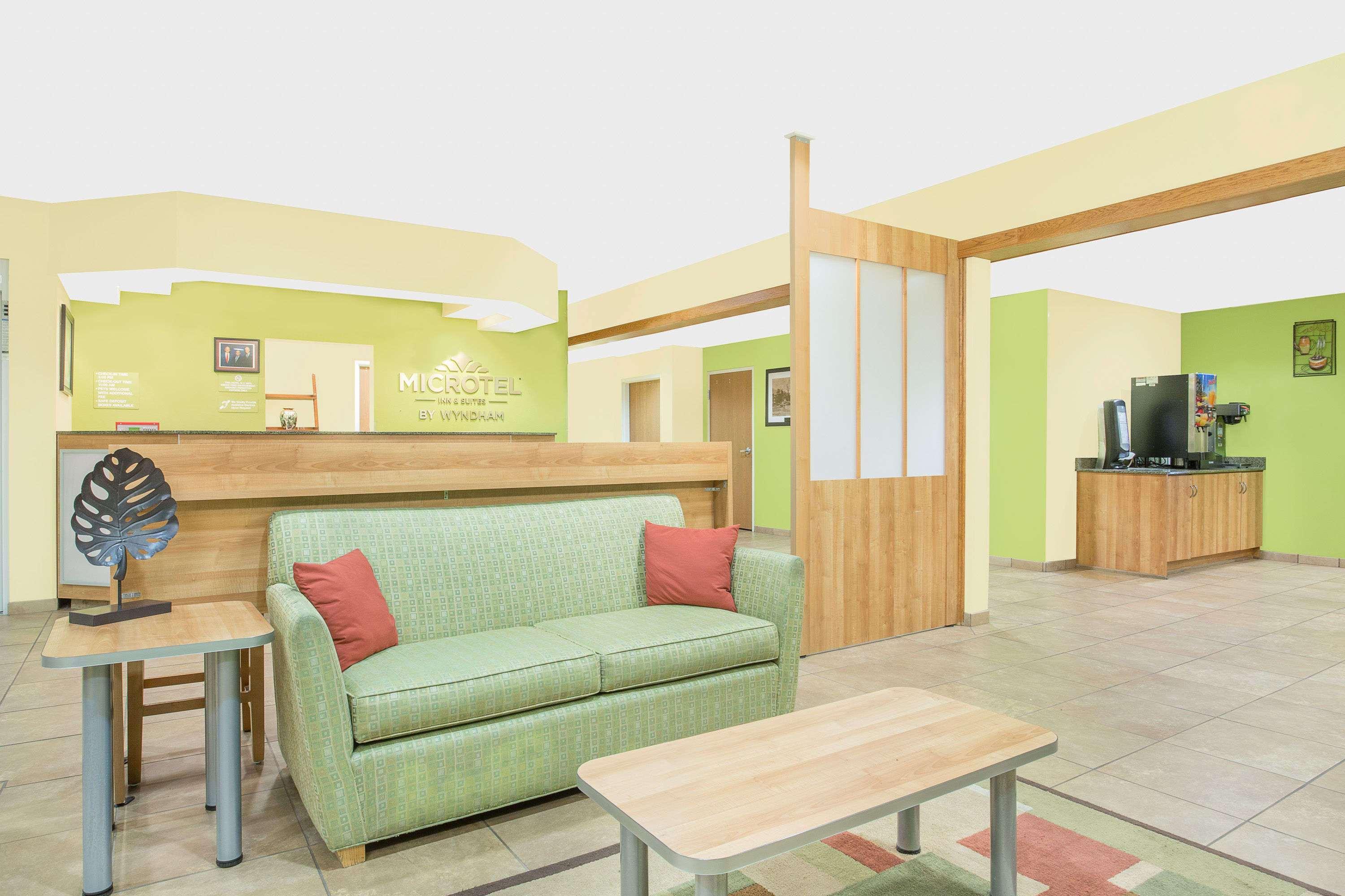 Microtel Inn & Suites By Wyndham Tuscumbia/Muscle Shoals Extérieur photo
