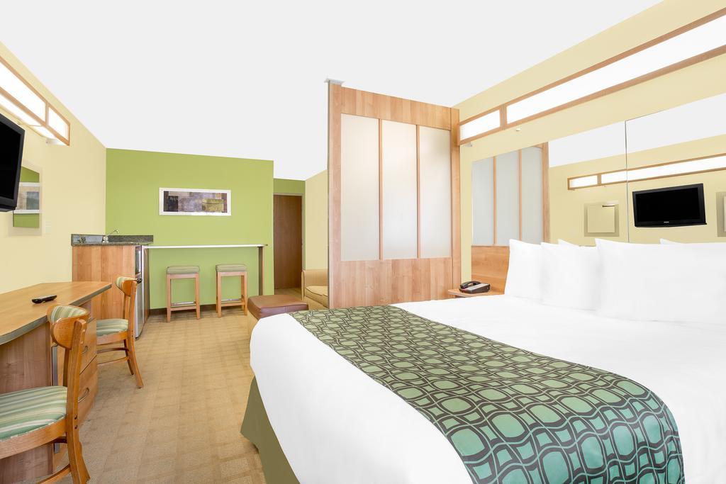Microtel Inn & Suites By Wyndham Tuscumbia/Muscle Shoals Extérieur photo
